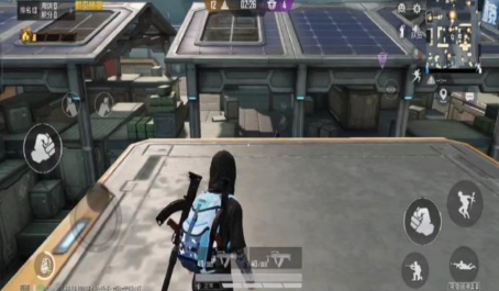 和平精英怎么把机枪