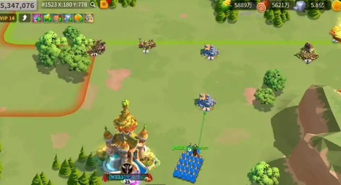 万国觉醒怎么让队伍自动攻击